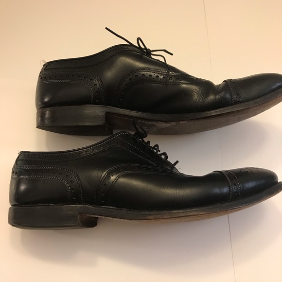 Allen Edmonds black oxfords size 9